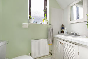 Cloakroom- click for photo gallery